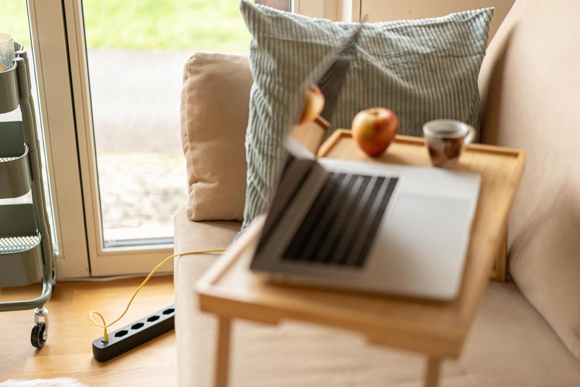 Tiny House Chez Claudine - Relaxen, Workspace, Naehe Thermen, Netflix, Free Parking & Wifi 브루그 외부 사진