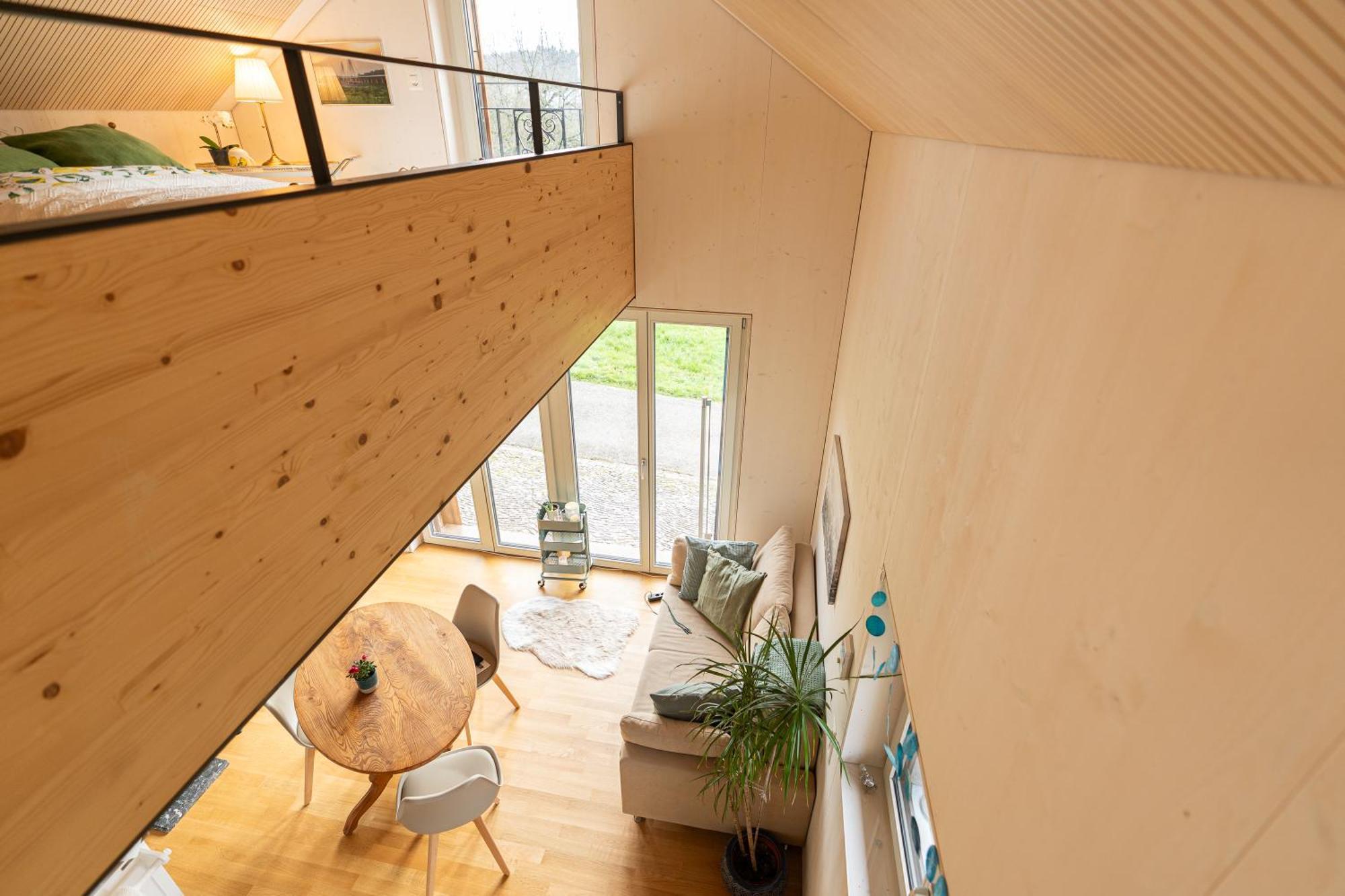 Tiny House Chez Claudine - Relaxen, Workspace, Naehe Thermen, Netflix, Free Parking & Wifi 브루그 외부 사진
