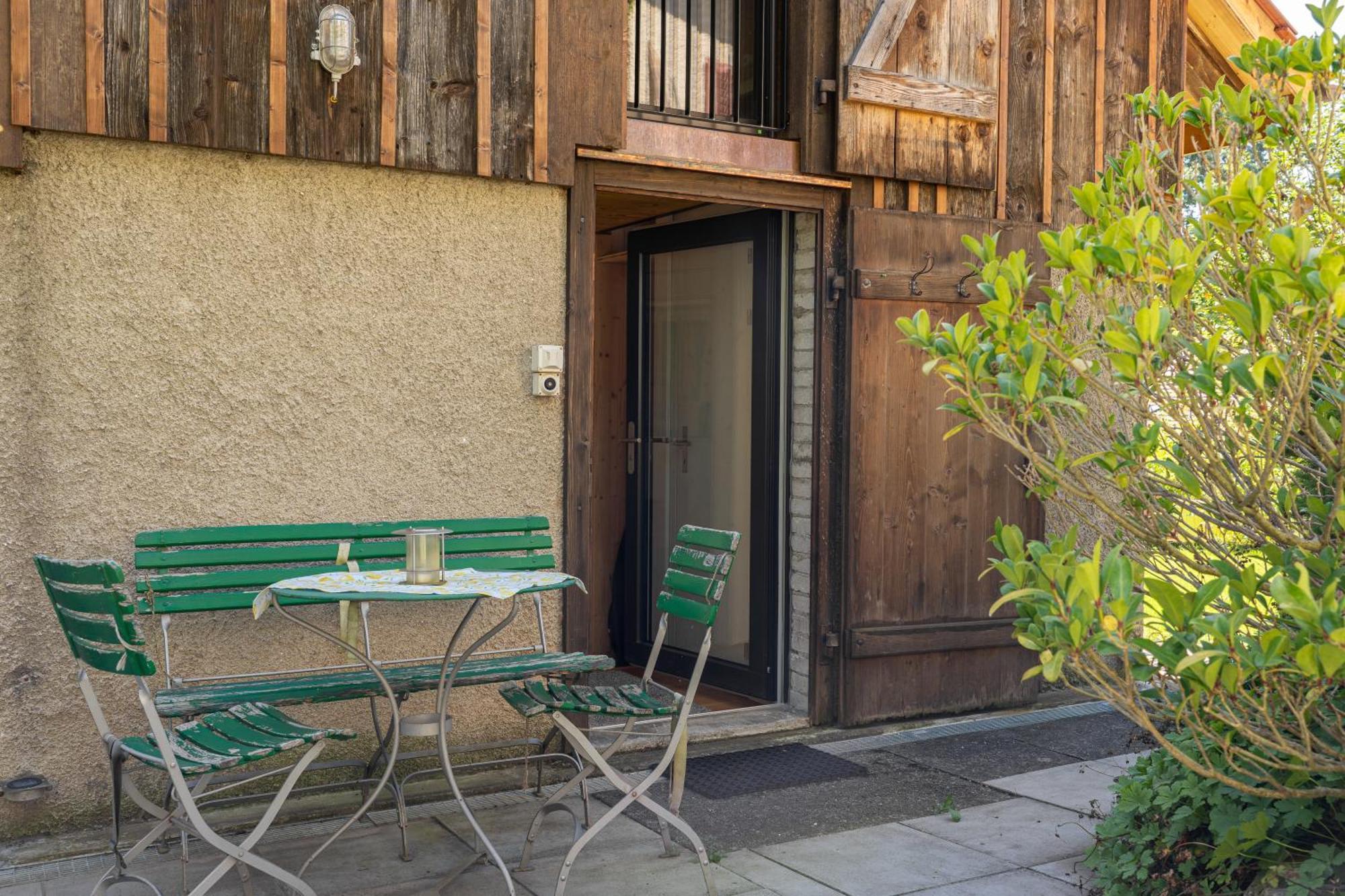 Tiny House Chez Claudine - Relaxen, Workspace, Naehe Thermen, Netflix, Free Parking & Wifi 브루그 외부 사진