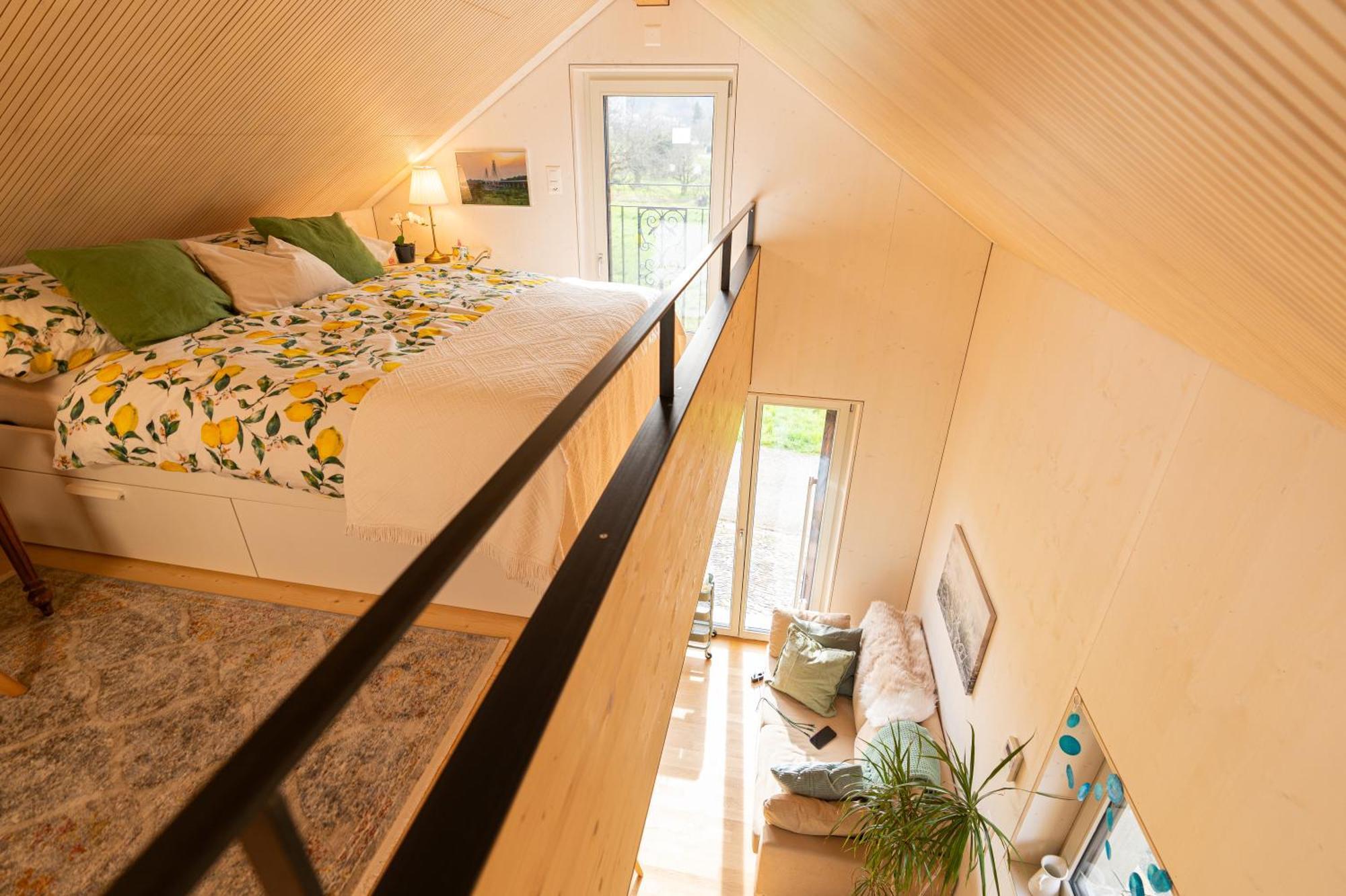 Tiny House Chez Claudine - Relaxen, Workspace, Naehe Thermen, Netflix, Free Parking & Wifi 브루그 외부 사진